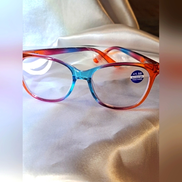 1:50 Just FUN to Look At Reading Glasses - Picture 3 of 4